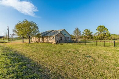 22074 Shady Grove Ct, Whitney, TX 76692 - photo 6