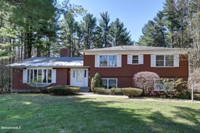 73 Leroi Dr, Pittsfield, MA 01201 - photo 2