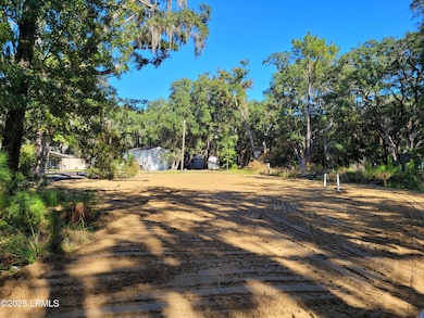 5 Mosse Rd, Saint Helena Island, SC 29920 - photo 4