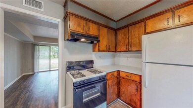 1108 Forest Glen Ct, Bryan, TX 77803 - photo 5