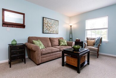 Living room (2)