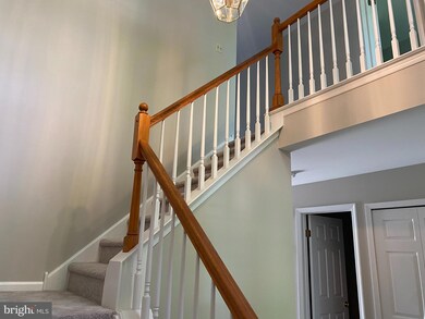 800 Doe Ct, Royersford, PA 19468 - photo 3