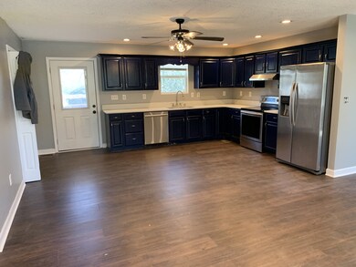 719 Mill St, Manchester, TN 37355 - photo 4