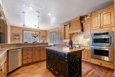 Listing_376195_Photo_2