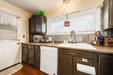 W_Astor_Ave-014