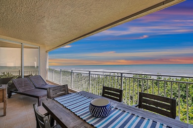 51-web-or-mls-925 Florida A1A Unit 202_5