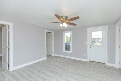 402 E Park St, Spencer, IA 51301 - photo 4