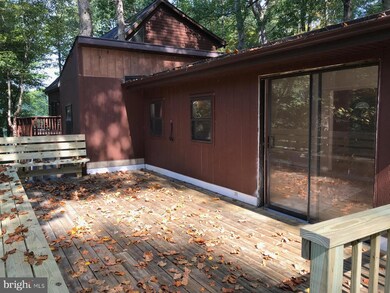 711 Lakeside Dr, Harpers Ferry, WV 25425 - photo 2