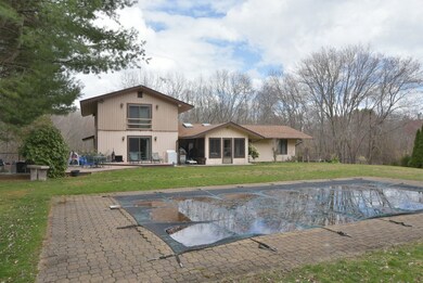 961 Pippin Orchard Rd, Cranston, RI 02921 - photo 6
