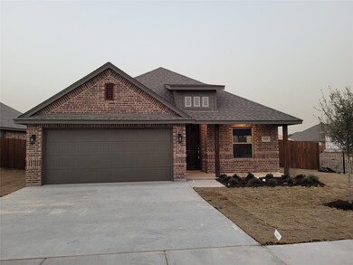 329 Paloma St, Weatherford, TX 76087 - photo 2