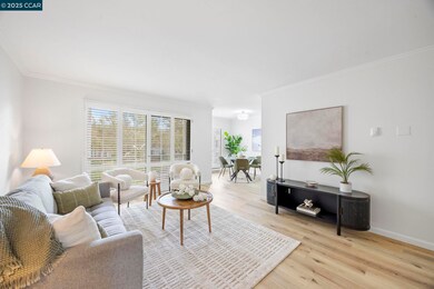 Watergate unit D335, Emeryville, CA 94608 - photo 2