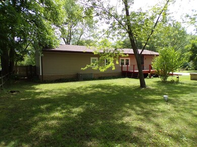 6845 NE Suburban Dr, Michigan City, IN 46360 - photo 4