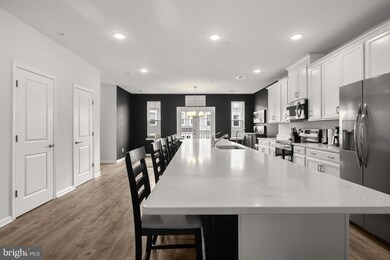 2740 Duvall Ridge Rd unit 453, Hyattsville, MD 20785 - photo 5