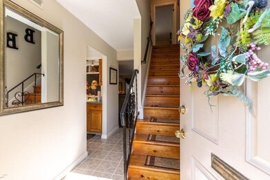 1109 Windsor Dr unit 1109, Framingham, MA 01701 - photo 4