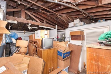 One car garage
