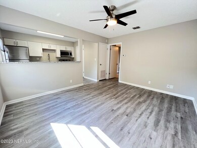 5404 101st St unit 3, Jacksonville, FL 32210 - photo 2