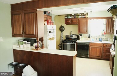 13 Beechwood Dr, Reading, PA 19606 - photo 7