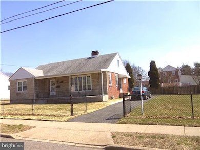 222 Mohican St, Essington, PA 19029 - photo 3