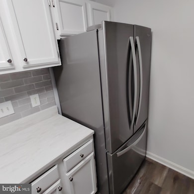 2040 Alice Ave unit 2040-201, Oxon Hill, MD 20745 - photo 4