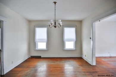 10 Grosvenor Square, Schenectady, NY 12308 - photo 7