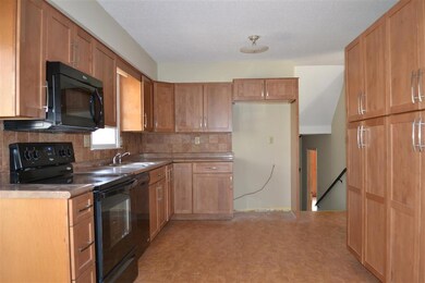 Kitchen pic 2