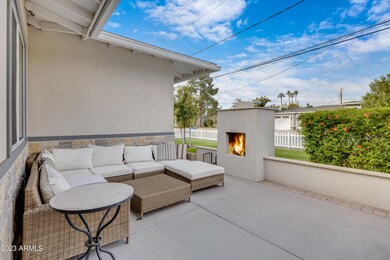 Front porch w/Fireplace