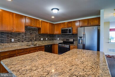 341 Wheatfield Cir, Hatfield, PA 19440 - photo 6