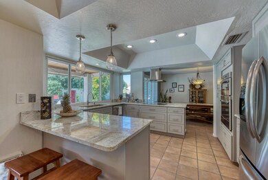 Breakfast Bar ~ Kitchen