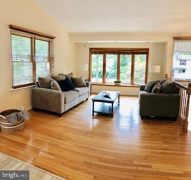 219 Sillery Bay Rd, Pasadena, MD 21122 - photo 5