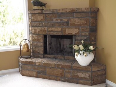 19270 Goose Creek Ct, Bend, OR 97702 - photo 5