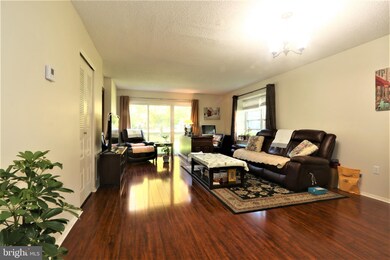 8 Marsh Ct, Lawrence Township, NJ 08648 - photo 2