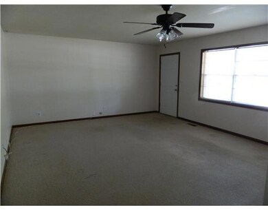 804 NW 11th St, Bentonville, AR 72712 - photo 2