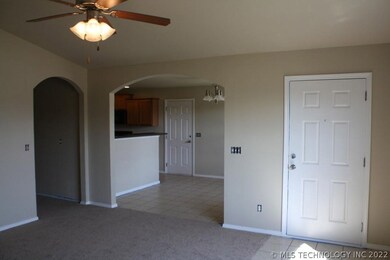 735 E 147th St S, Glenpool, OK 74033 - photo 5