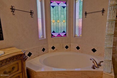 Master Bath incl Upgraded Snail Shower..