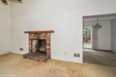 02_4ByTheGreenWay_1_LivingRoom_MLSuse_15