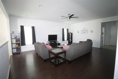 Brand new laminate flooring.