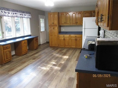 615 N Park Ave, Cuba, MO 65453 - photo 4