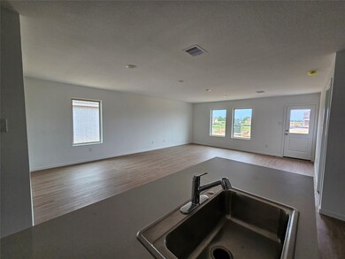 1611 Red Oak Dr, Rosenberg, TX 77471 - photo 3