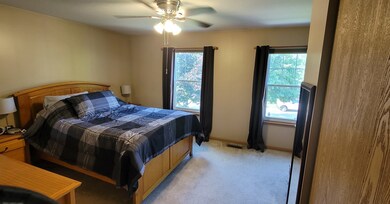 1253 Yellowpine Dr, Aurora, IL 60506 - photo 5