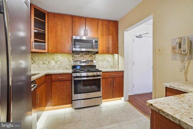 Van Ness North unit 1324, Washington, DC 20008 - photo 6