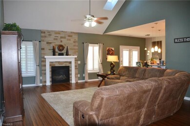 2198 Glen Cove Way, High Point, NC 27265 - photo 7