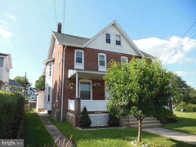 59 W Pennsylvania Ave, Downingtown, PA 19335 - photo 2