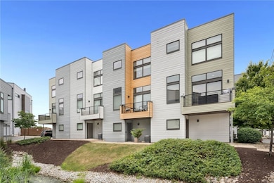 18875 Riversouth Terrace unit 7, Fairview Park, OH 44126 - photo 3