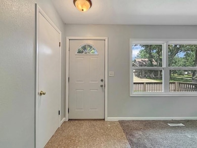 415 W 4th St, Blue Earth, MN 56013 - photo 4