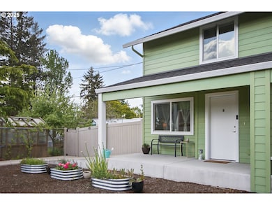 16317 SE Salmon St unit B, Portland, OR 97233 - photo 3