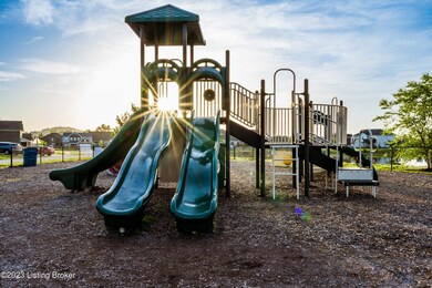 490 Mud Hen Dr, Shepherdsville, KY 40165 - photo 5