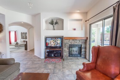family room 3
