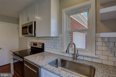 100 E Main St, Leola, PA 17540 - photo 7