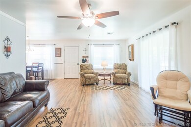 104 E 9th St S, Claremore, OK 74017 - photo 6
