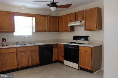 214 S Delsea Dr, Clayton, NJ 08312 - photo 3